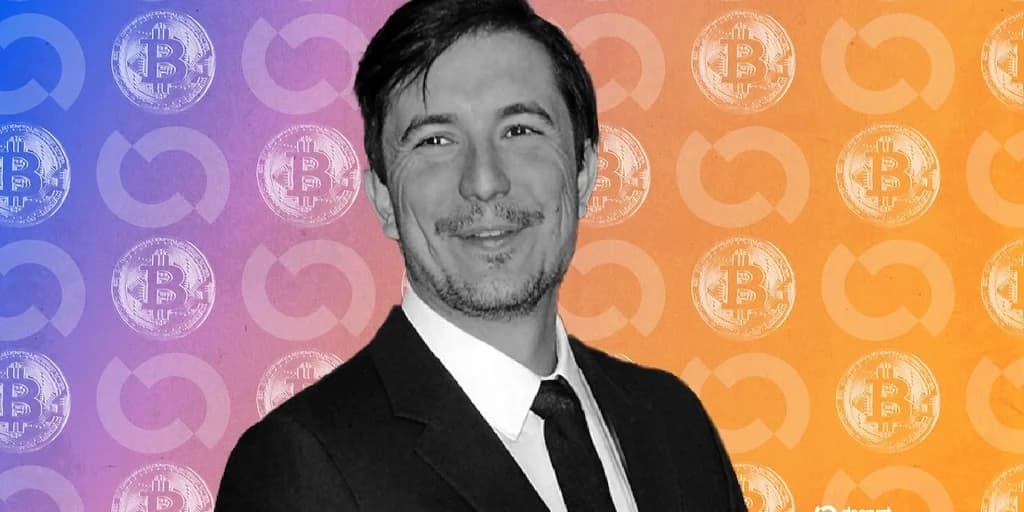 'Send Your Lawyers': Robinhood Isn't Backing Down From AMC Over Stock Tokens